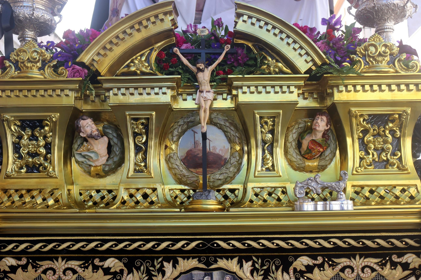 Las imágenes del Lunes Santo en Puerto Real 2023: Los Dolores