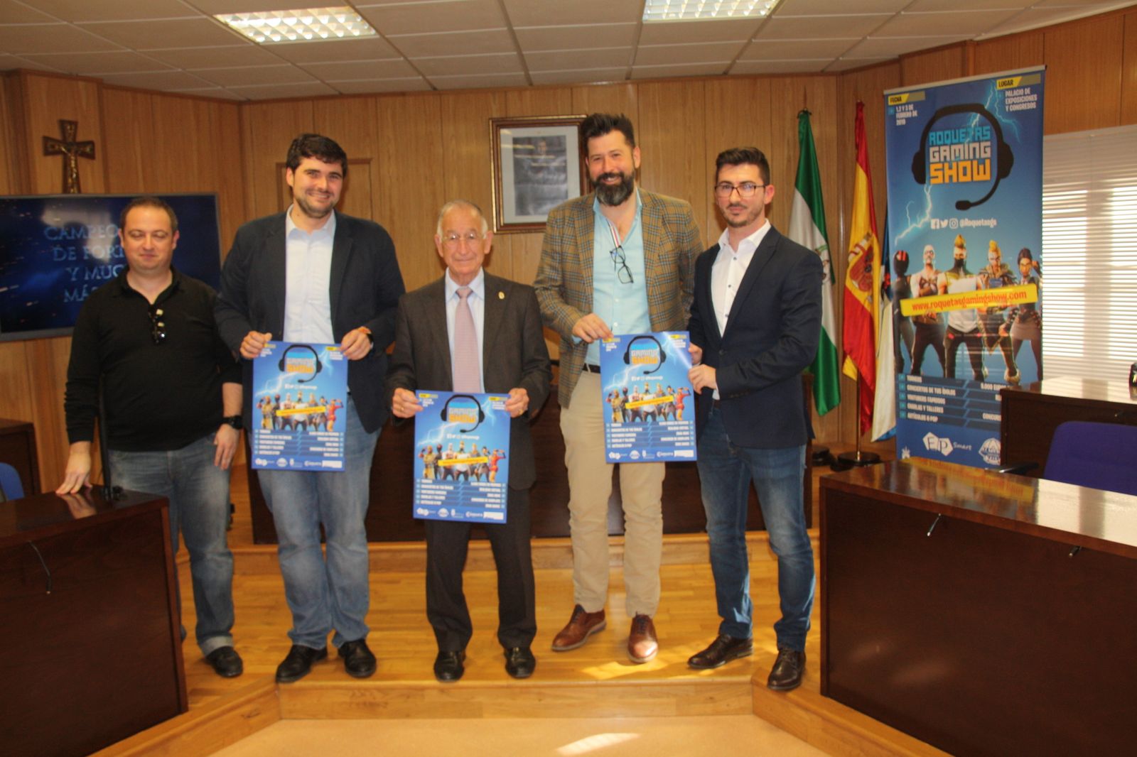 Representantes municipales y organizadores del Roquetas Gaming Show