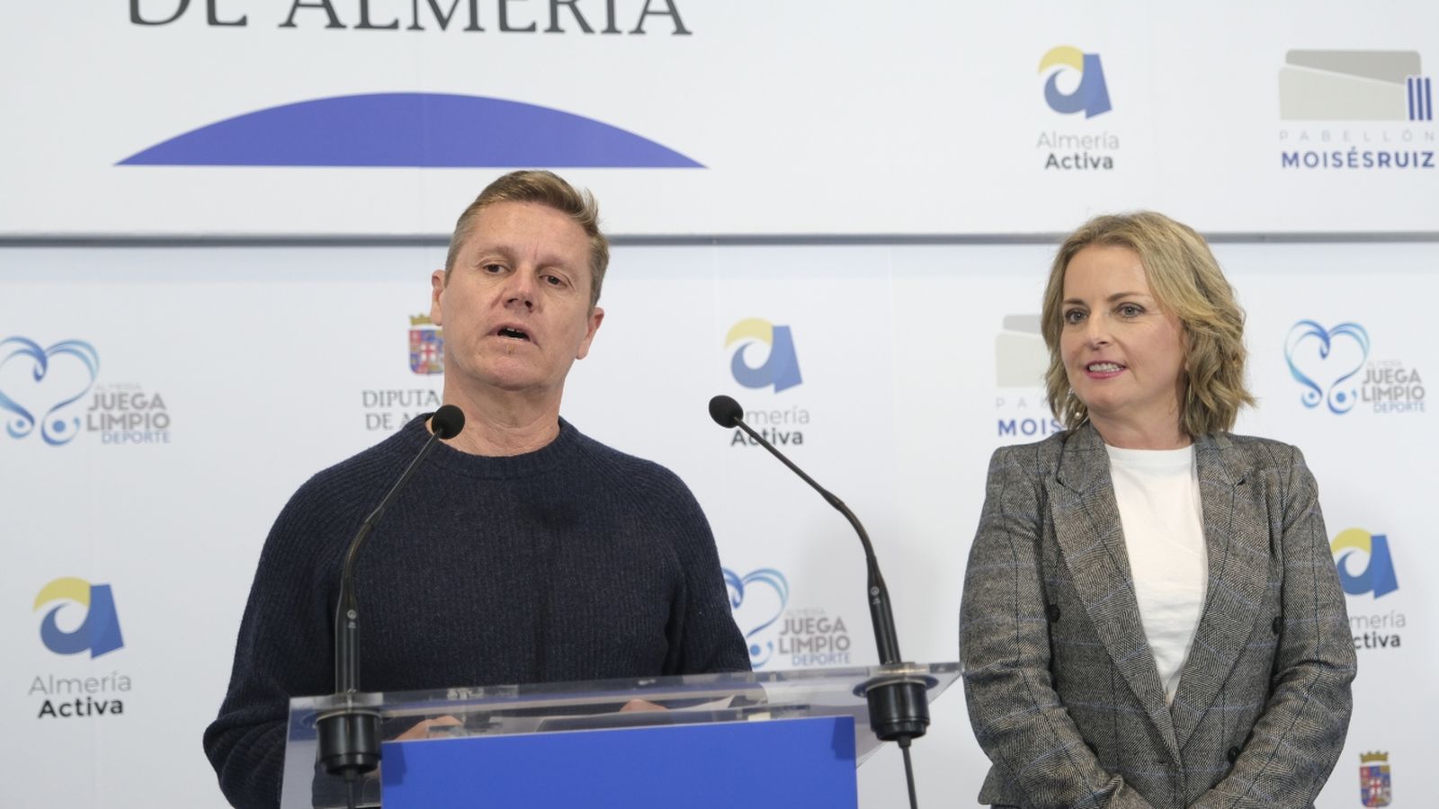 Emilio J. Martínez, delegado de la Federación Andaluza de Deportes de Montaña, Escalada y Senderismo en Almería, dio más detalles de la programación del circuito.