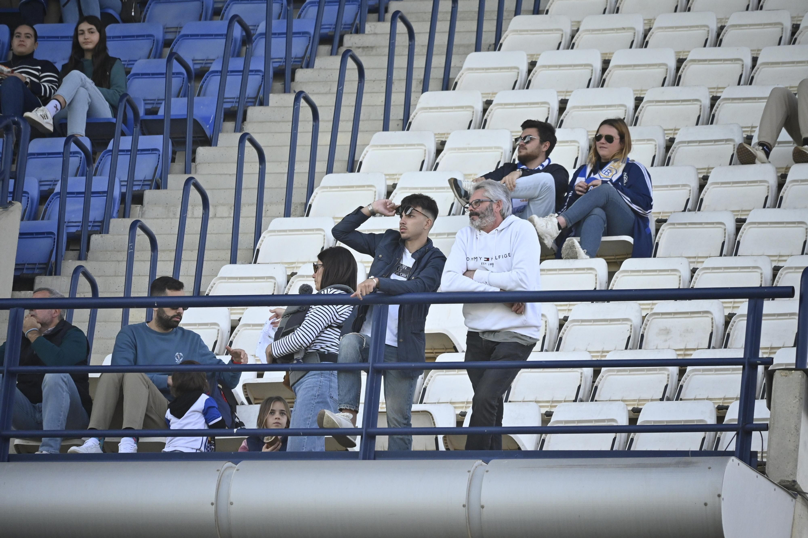 Imágenes de ambiente del partido Recre - Melilla