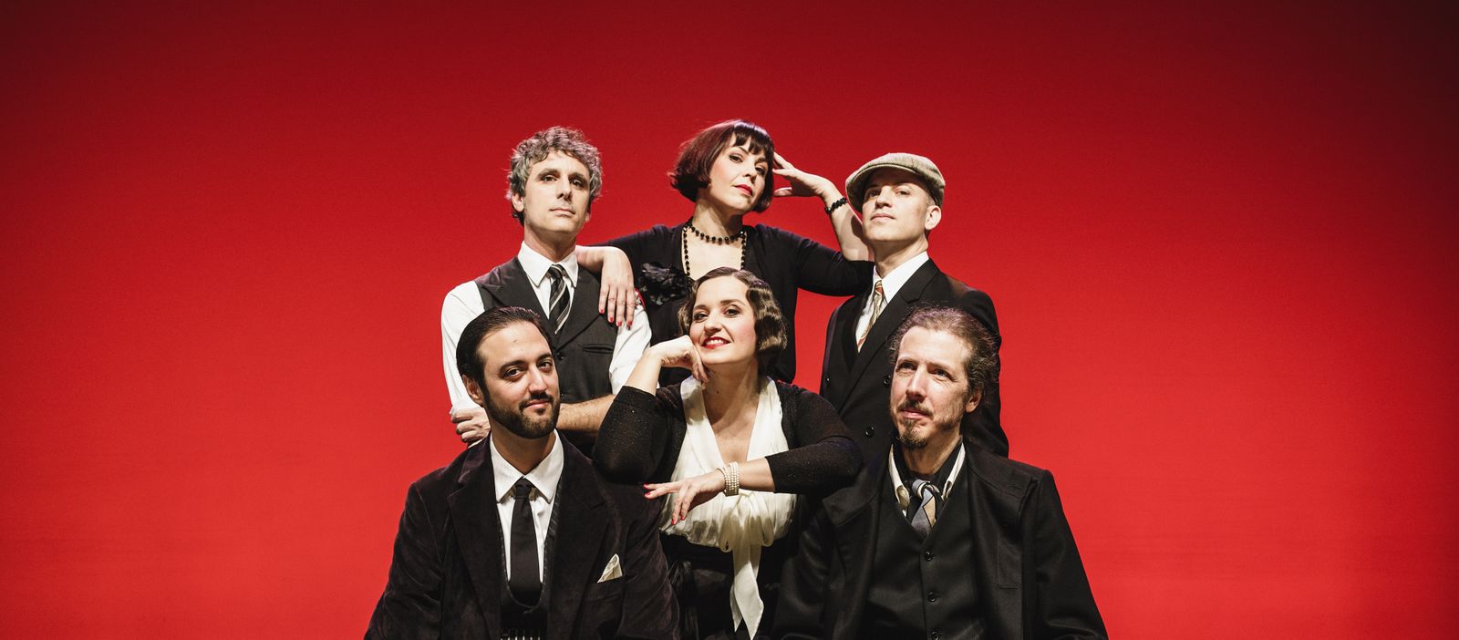 De izquierda a derecha, arriba, Pablo Cabra y Paula y Marcos Padilla; abajo en el mismo sentido, Matías Comino, Helena Amado y Camilo Bosso.