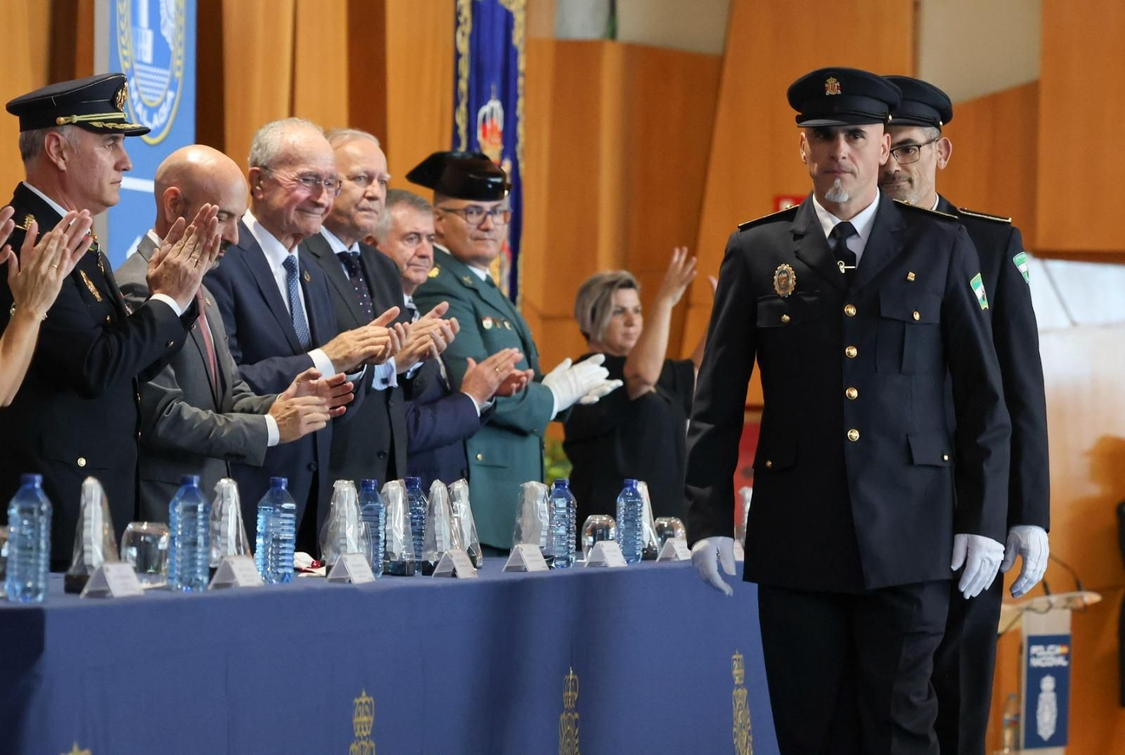 Málaga celebra el 201 aniversario de la Policía Nacional con casi 4.000 agentes, en imágenes