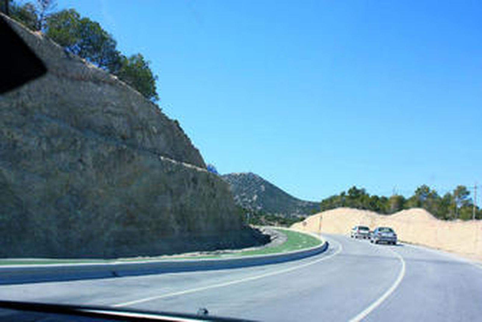 La Junta instalará sistemas para limitar la velocidad en la A-317.