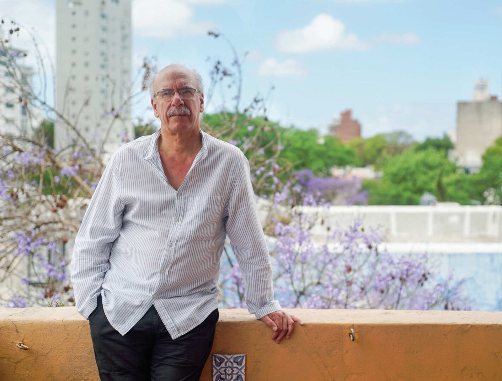 El escritor argentino, afincado en Uruguay, Carlos María Domínguez (1955)