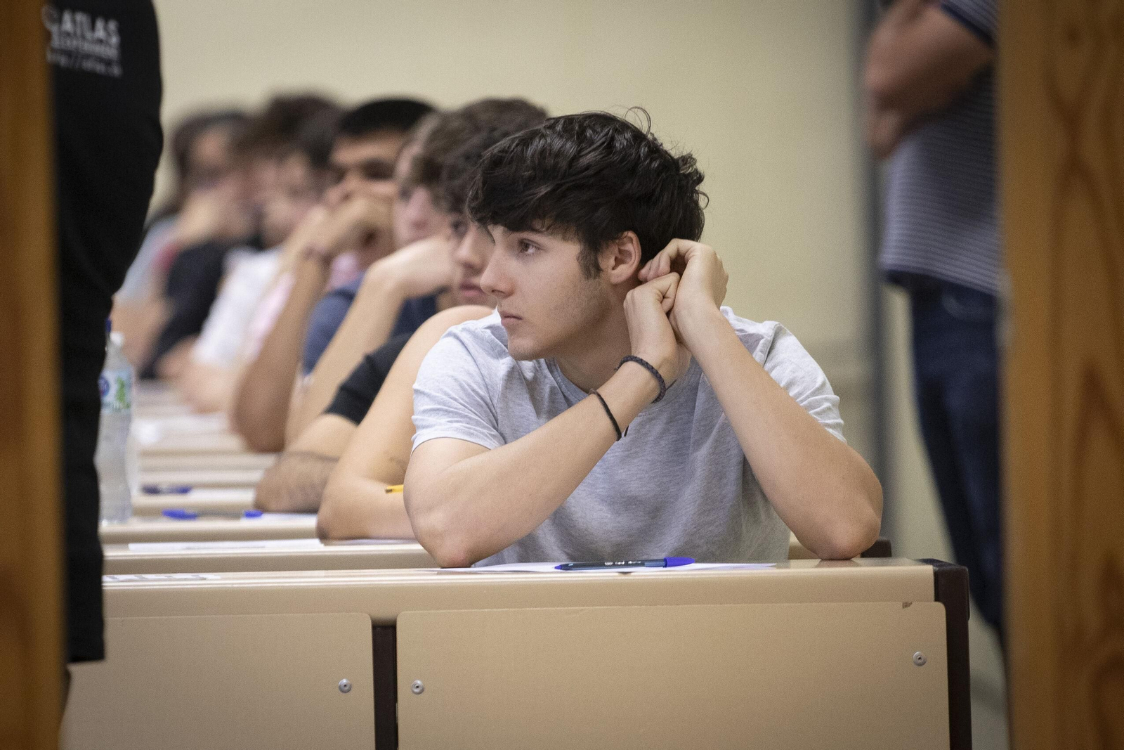 Así está siendo el primer día de Selectividad en Granada