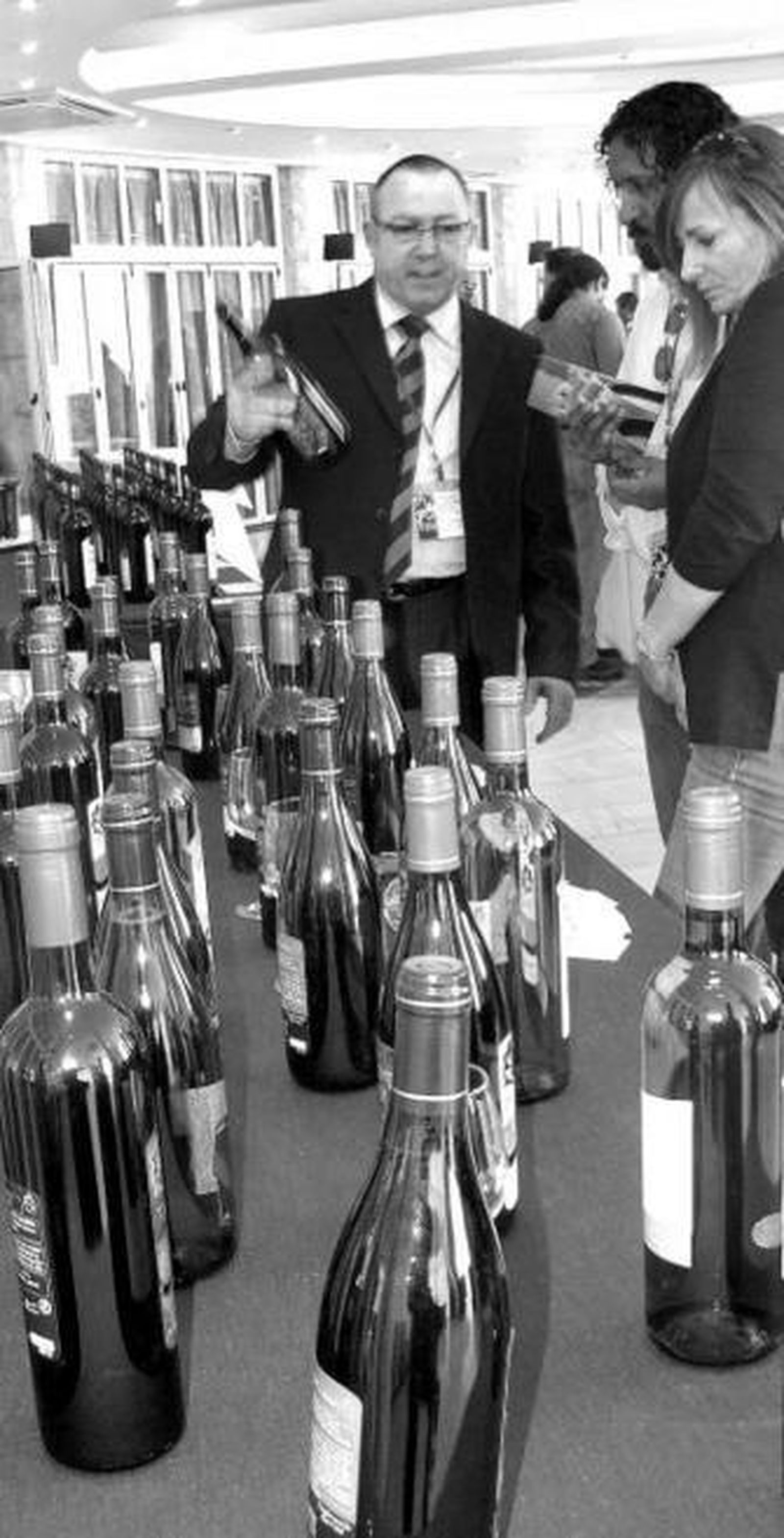 Los empresarios conocieron los vinos de Almería de primera mano.