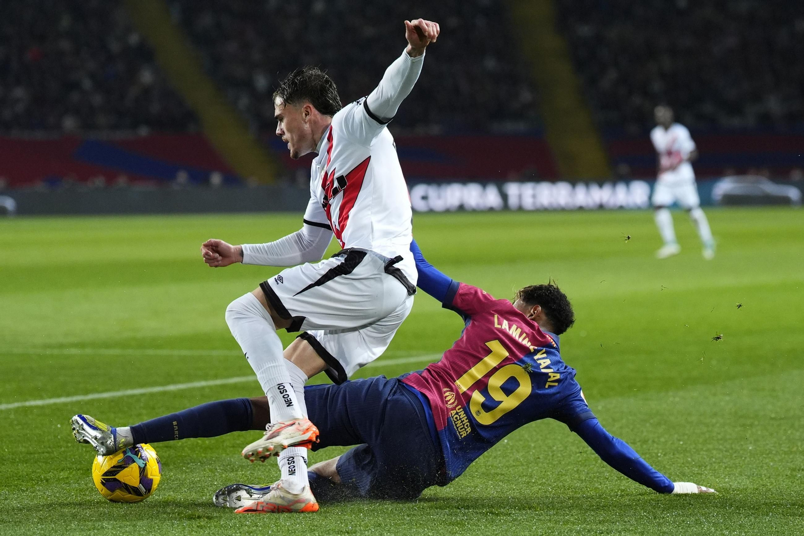 Las fotos del polémico Barcelona - Rayo Vallecano