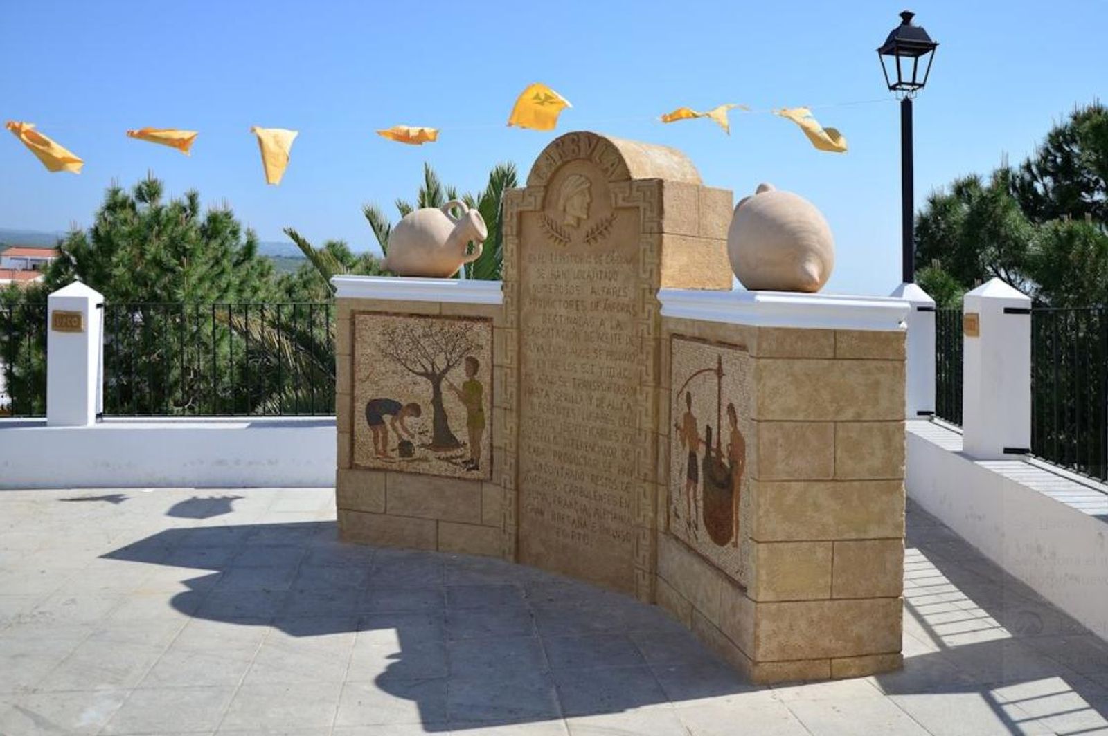 Mirador del Ribazo y Monumento al Aceite