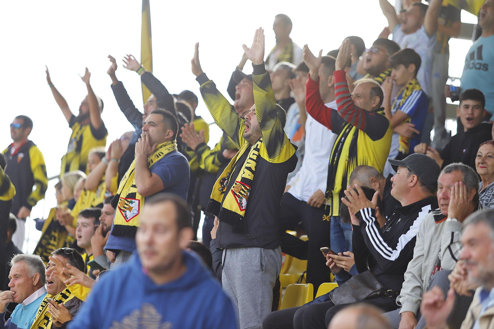 Imágenes del encuentro entre el San Roque de Lepe y UCAM Murcia