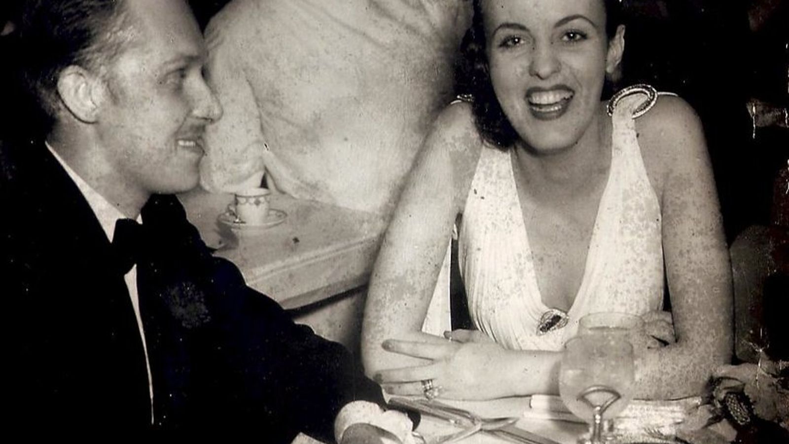 Alfonso de Borbón con Marta Rocafort