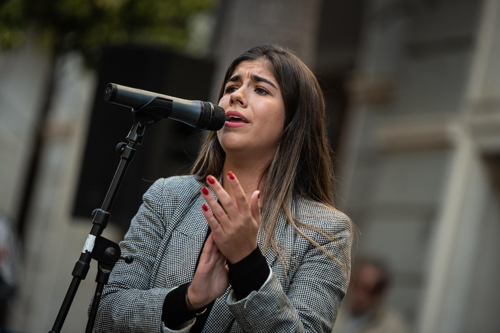 Imágenes de la Zambombá " Sones de Navidad" en la puerta de la Diputación