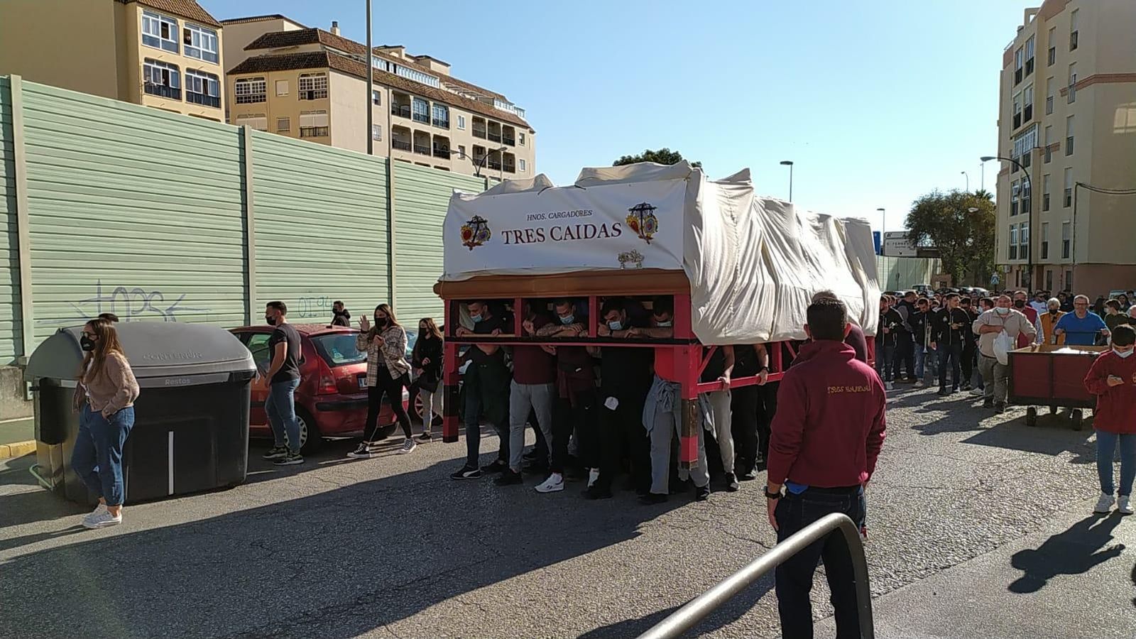 Ensayo solidario de la hermandad de las Tres Caídas de San Fernando, en una imagen de archivo.