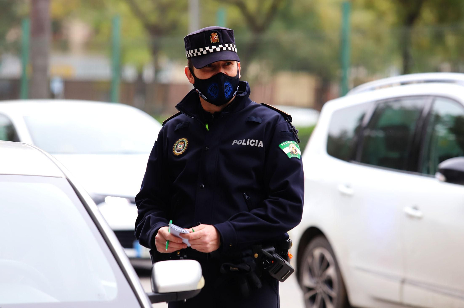 Imágenes del control de la Policía Local en la avenida Costa de la Luz
