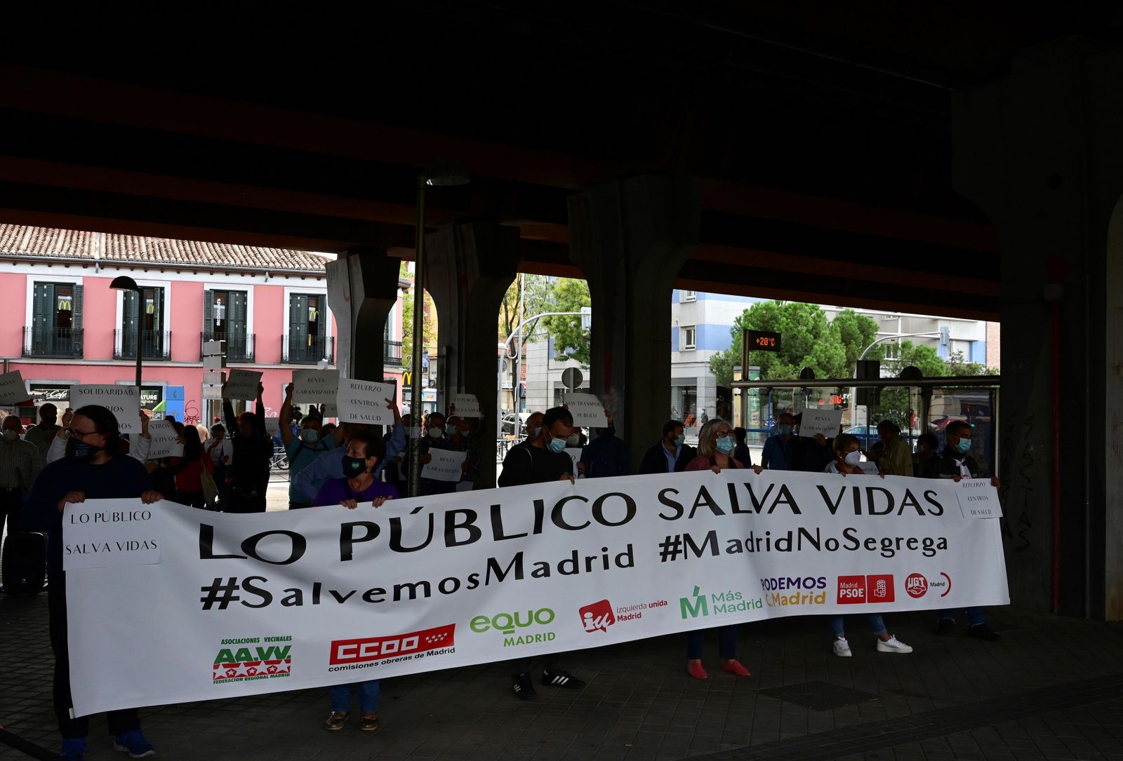 Vallecas sale a la calle para rechazar las políticas "irresponsables de la segregación"