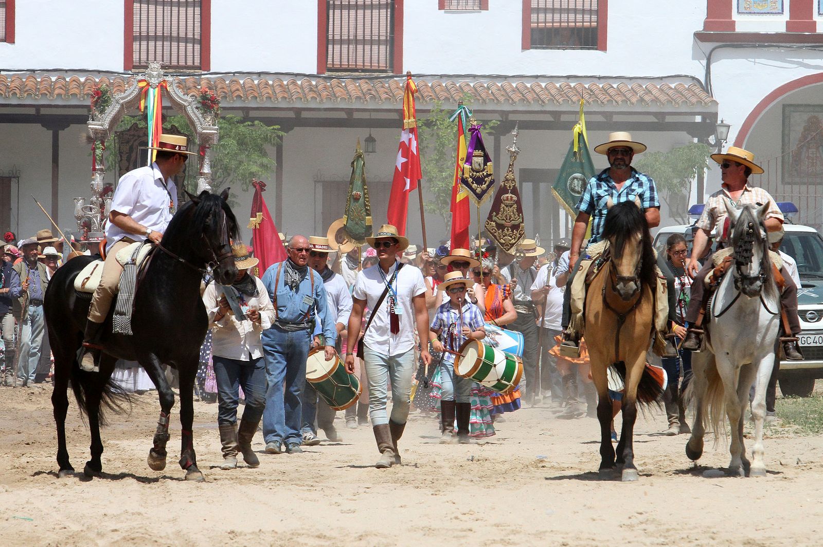 Ambiente en la aldea del Rocío.