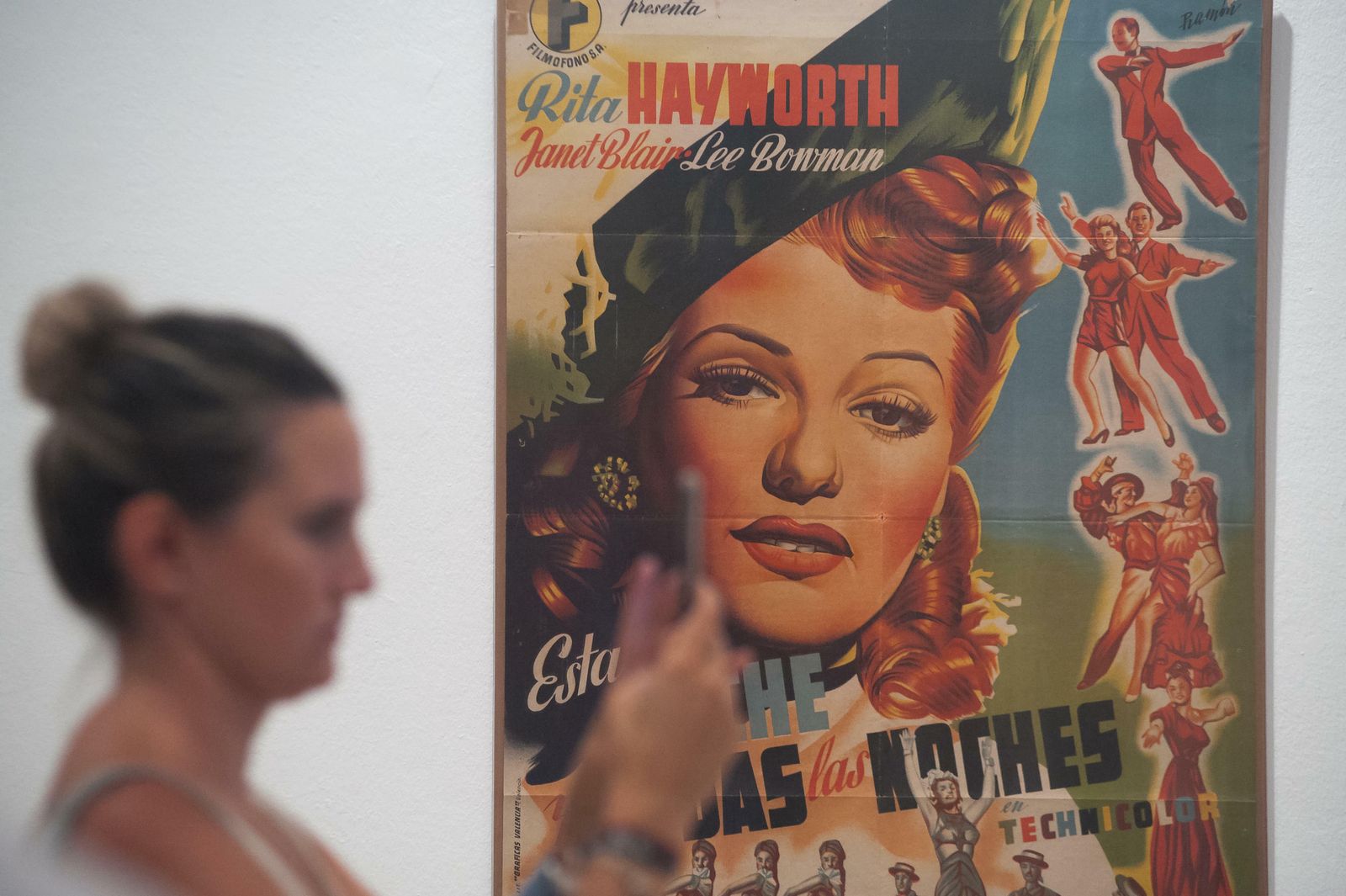 Los carteles de la exposición 'Rita Hayworth y La Edad de Oro'