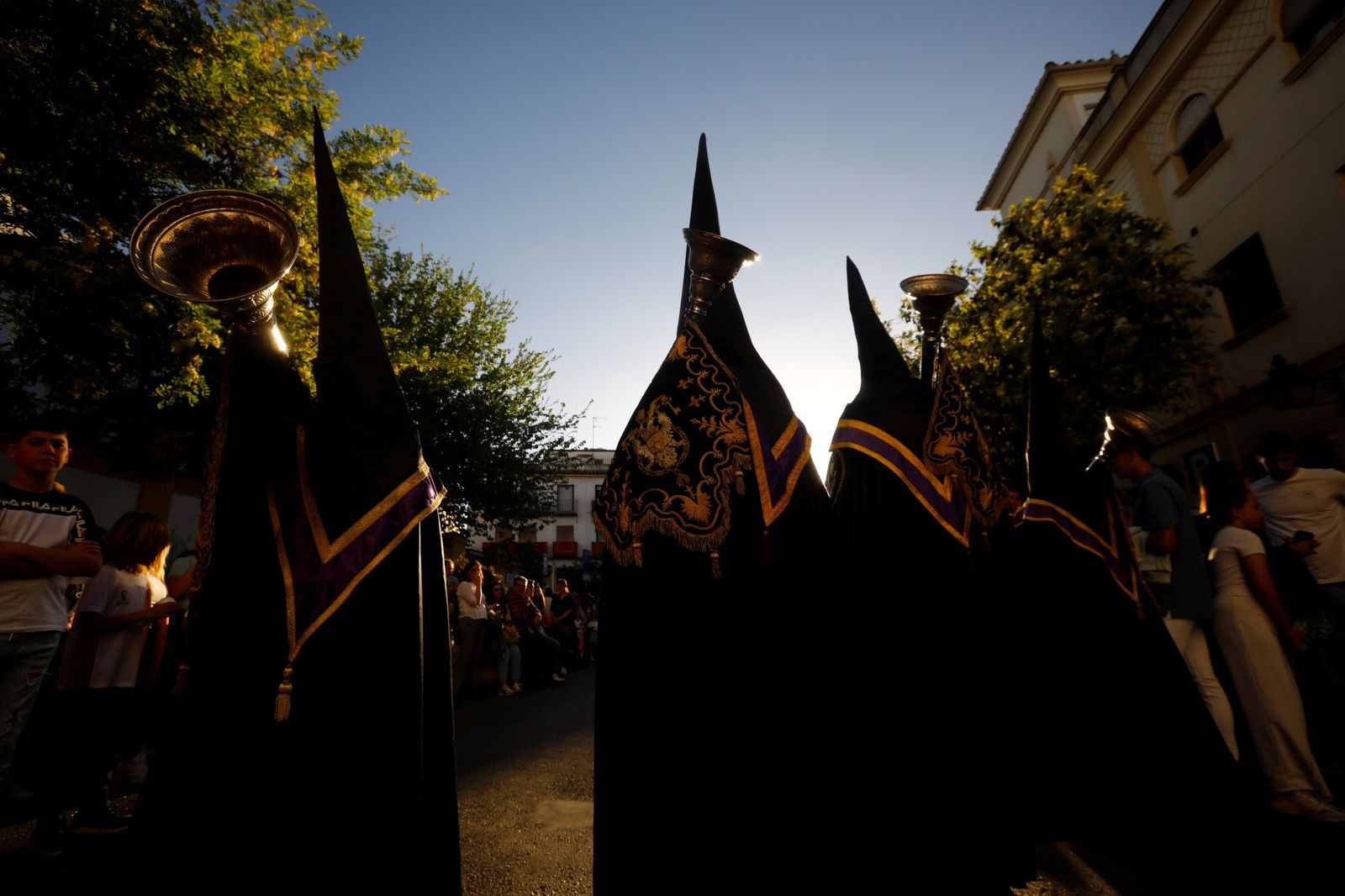 Jueves Santo en Córdoba: la procesión de Las Angustias, en imágenes