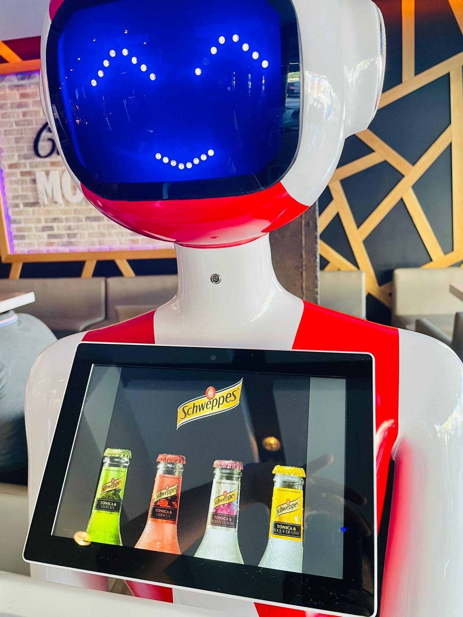 Porta una Tablet  con las novedades del local