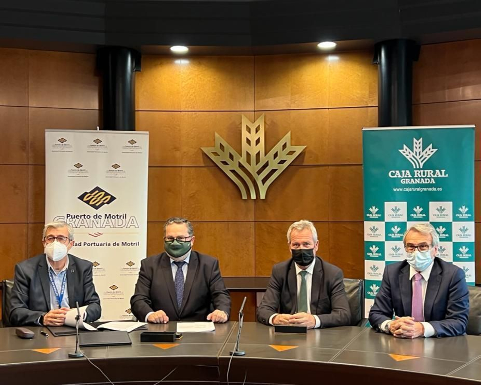 Caja Rural Granada, elegida para financiar el arranque de las obras de transformación del Puerto de Motril