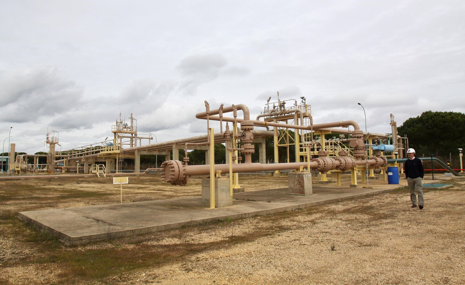 Planta de extraccion de gas "Poseidon", en Mazagón (Huelva), propiedad de Repsol.