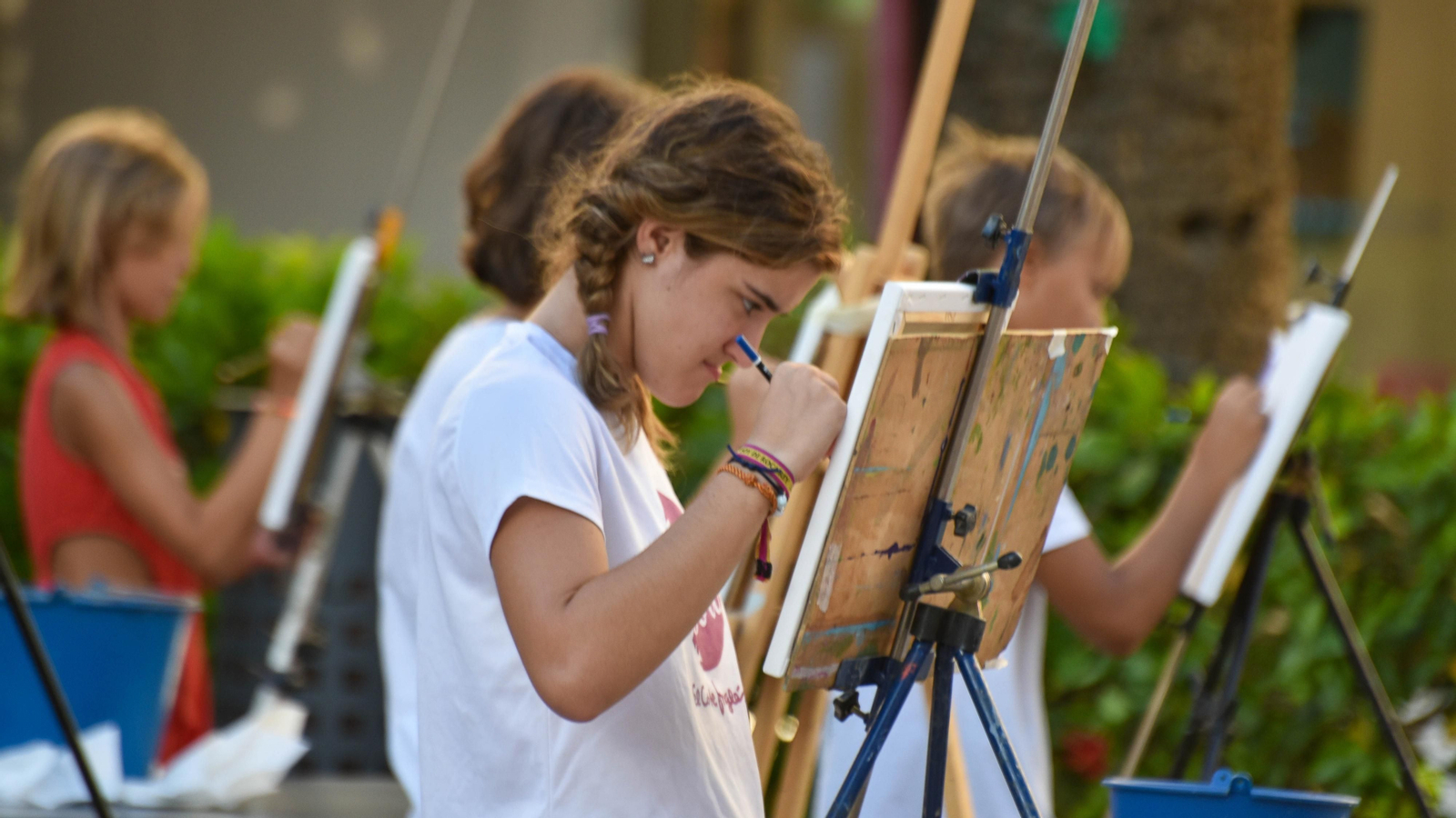 Las fotos del taller de dibujo para niños de la noche en blanco de La Línea