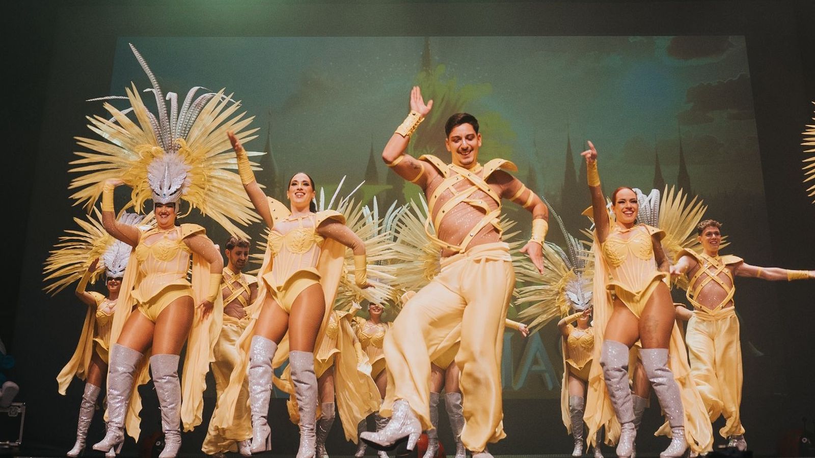 Uno de los grupos que participó en la Muestra de Carnaval.