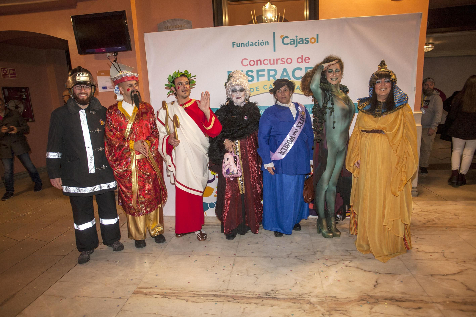 El alcalde con parte de su equipo de gobierno