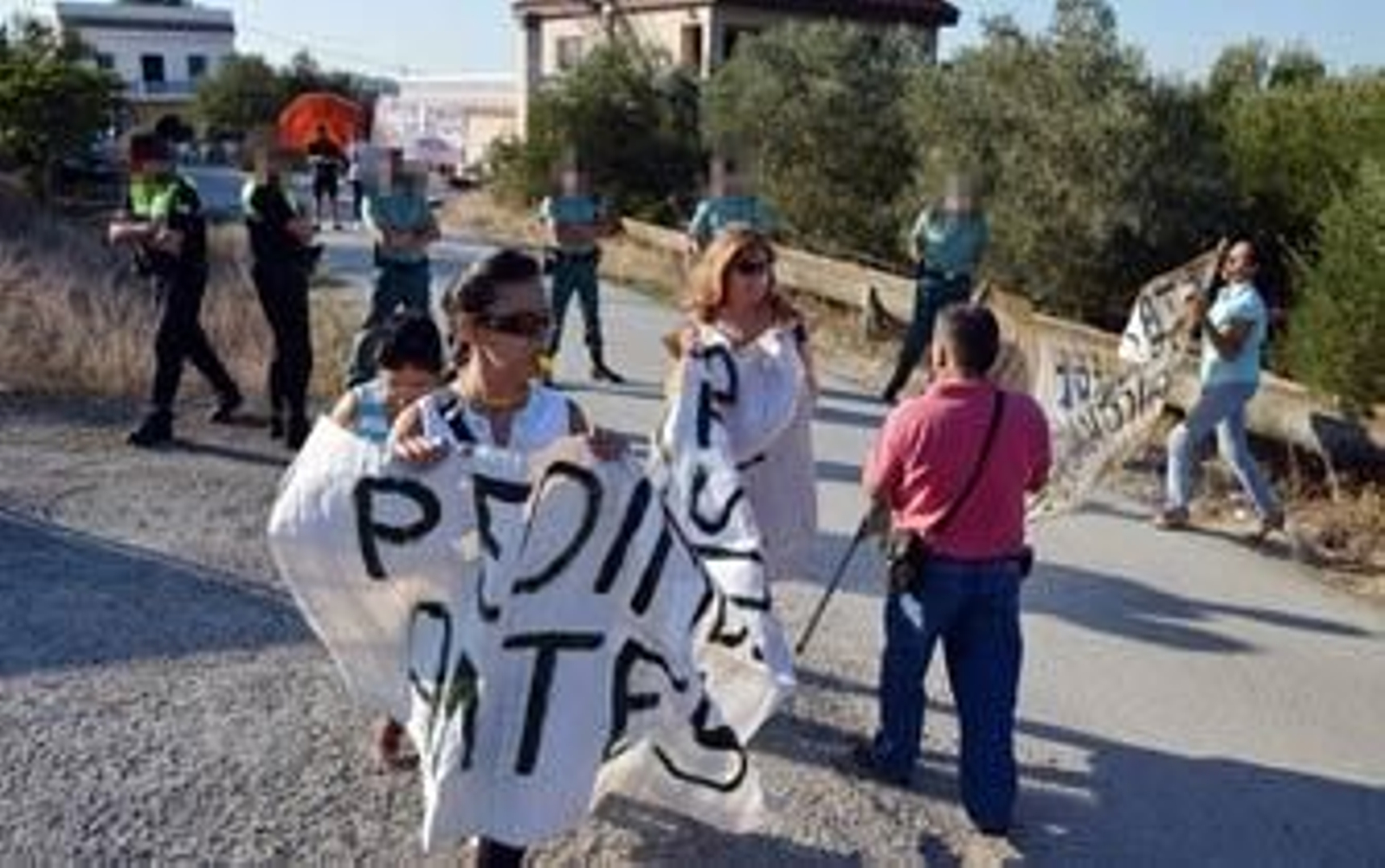 Tensa concentración en Las Pachecas por un conflicto vecinal