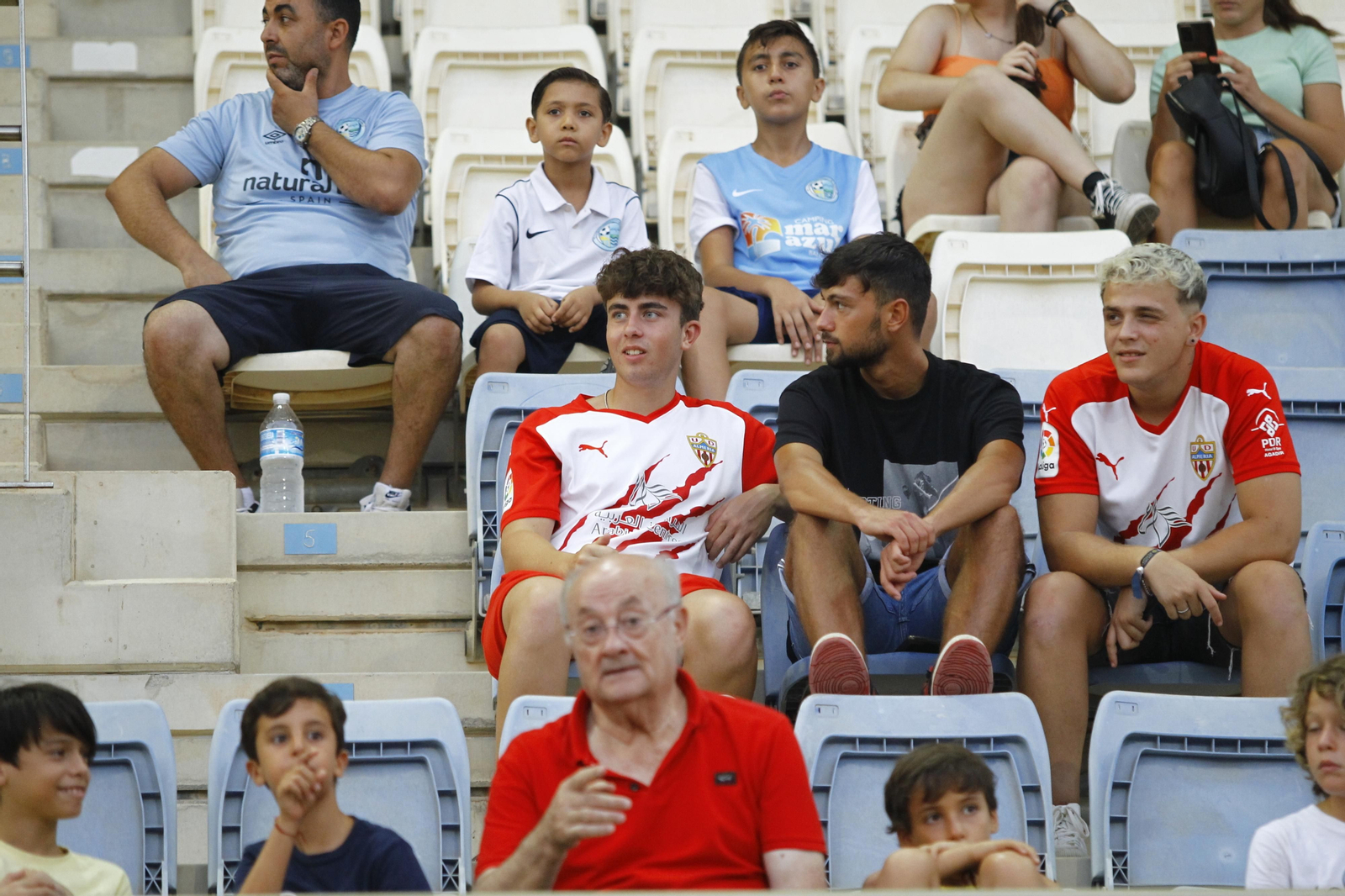 Imágenes del amistoso El Ejido-U.D. Almería