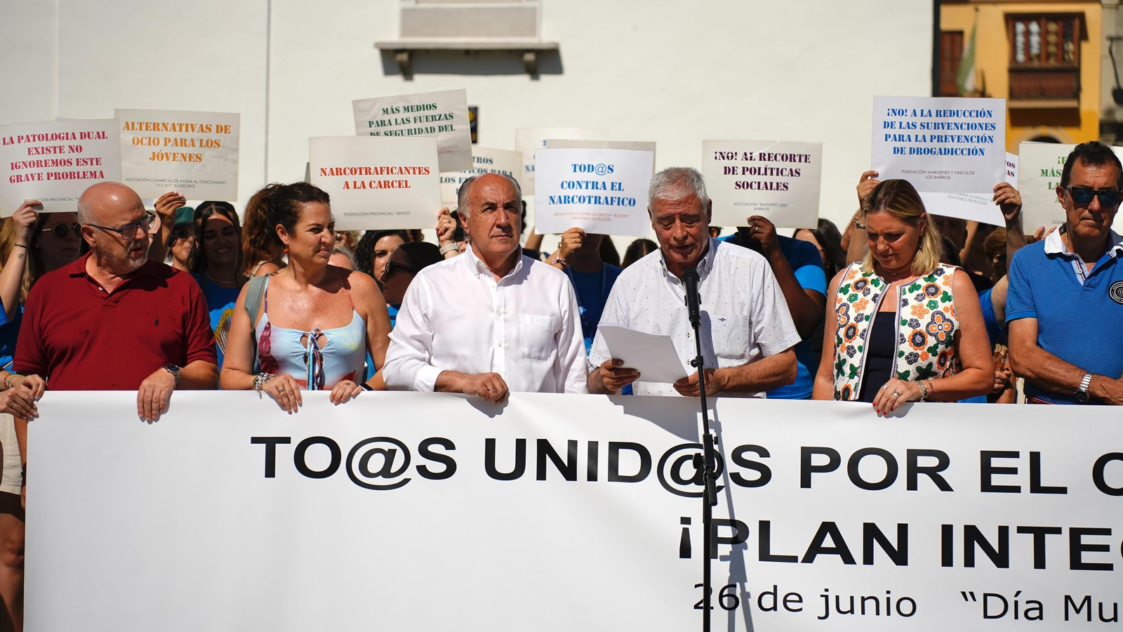 Fotos de la concentración de Alternativas por el Día Mundial sin Drogas