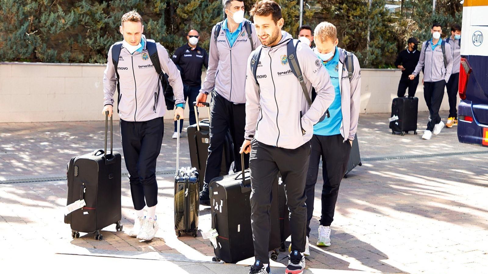 El Lenovo Tenerife fue el primer equipo en llegar a Granada