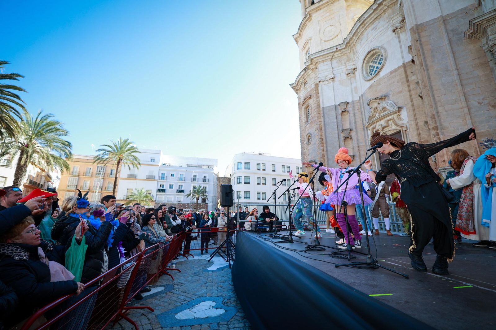 Las mejores imágenes del domingo de Carnaval de Cádiz 2026