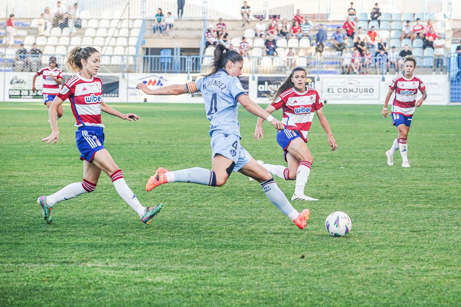Las mejores imágenes del Granada CF - Levante UD en Motril