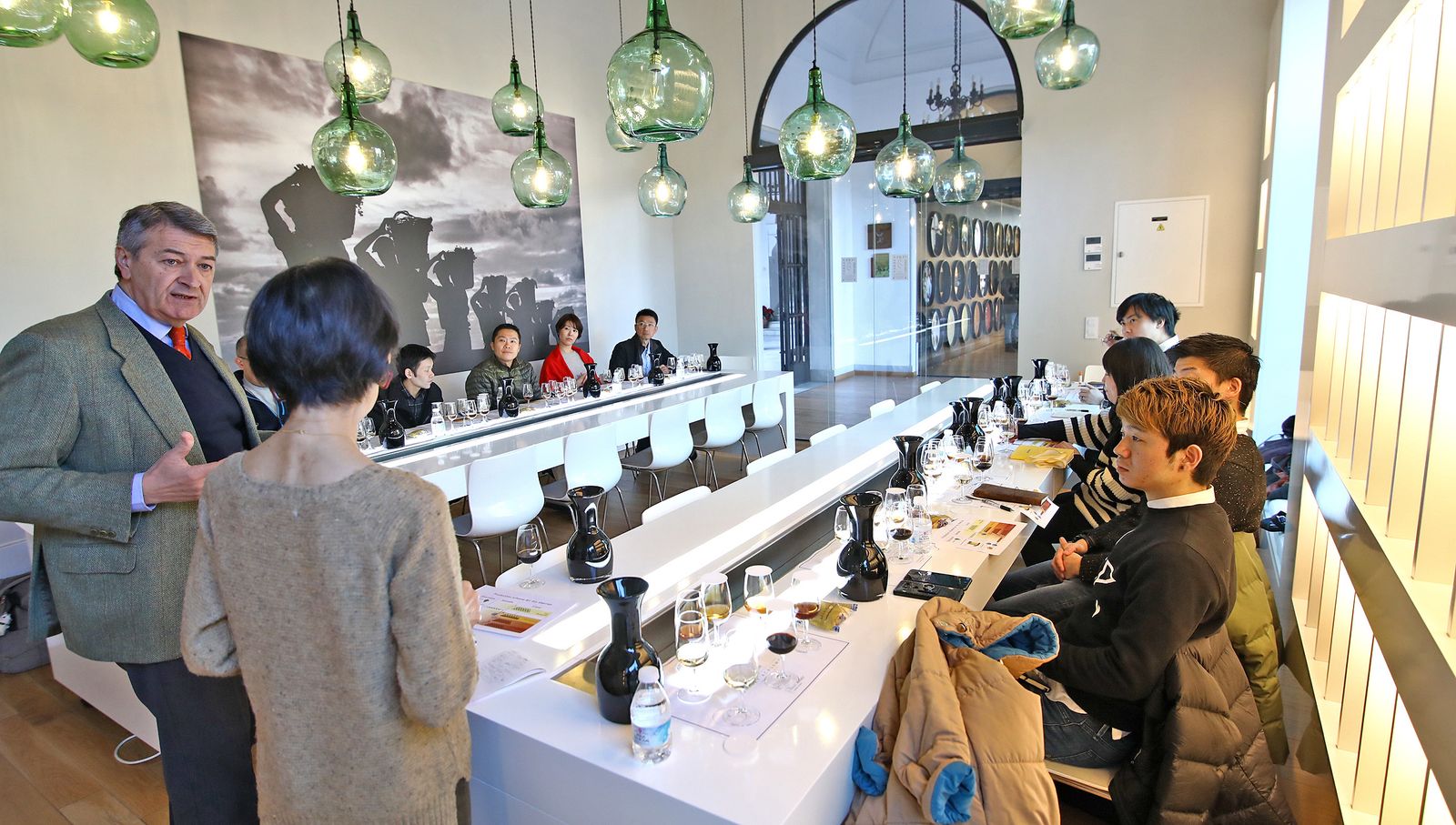 Venenciadores Japoneses en el Consejo