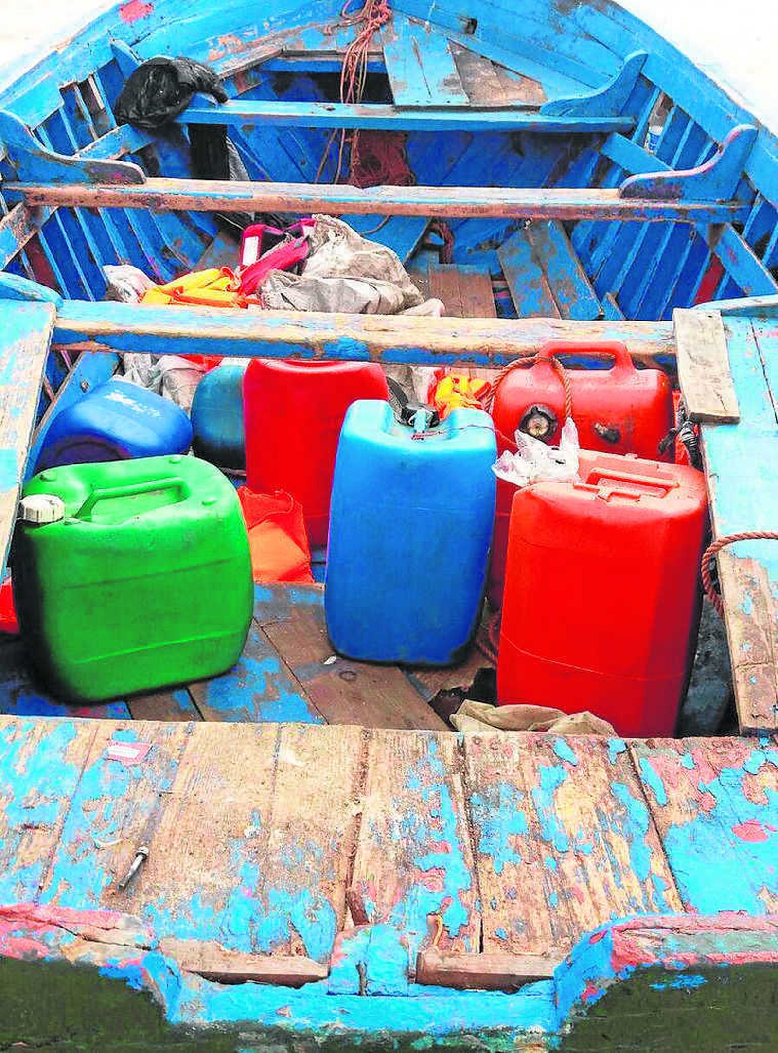 La patera vacía, en la Loma del Puerco, en Chiclana.