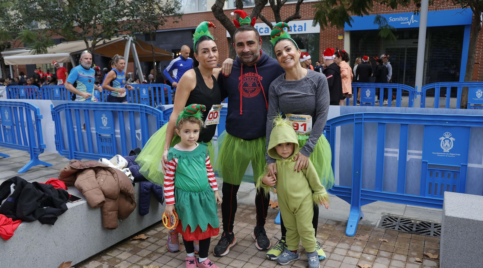 Búscate en la XI Carrera Solidaria de Navidad de Algeciras