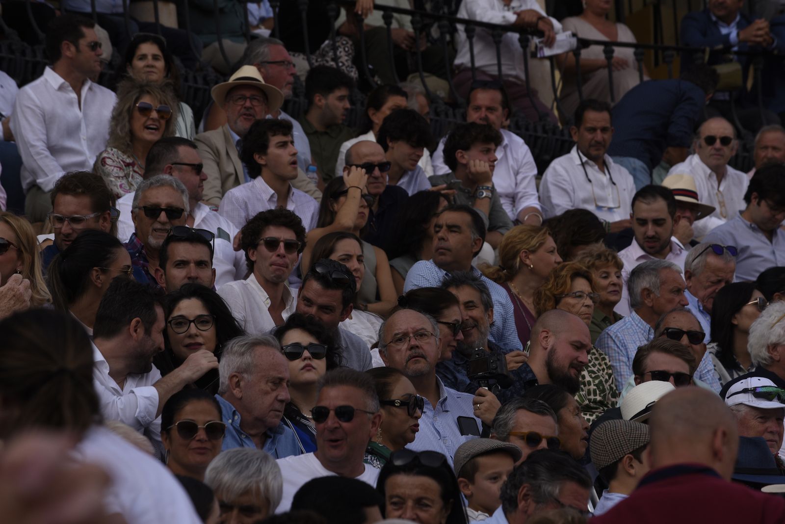 Búscate en la tercera corrida de toros de la Feria de San Miguel de Sevilla