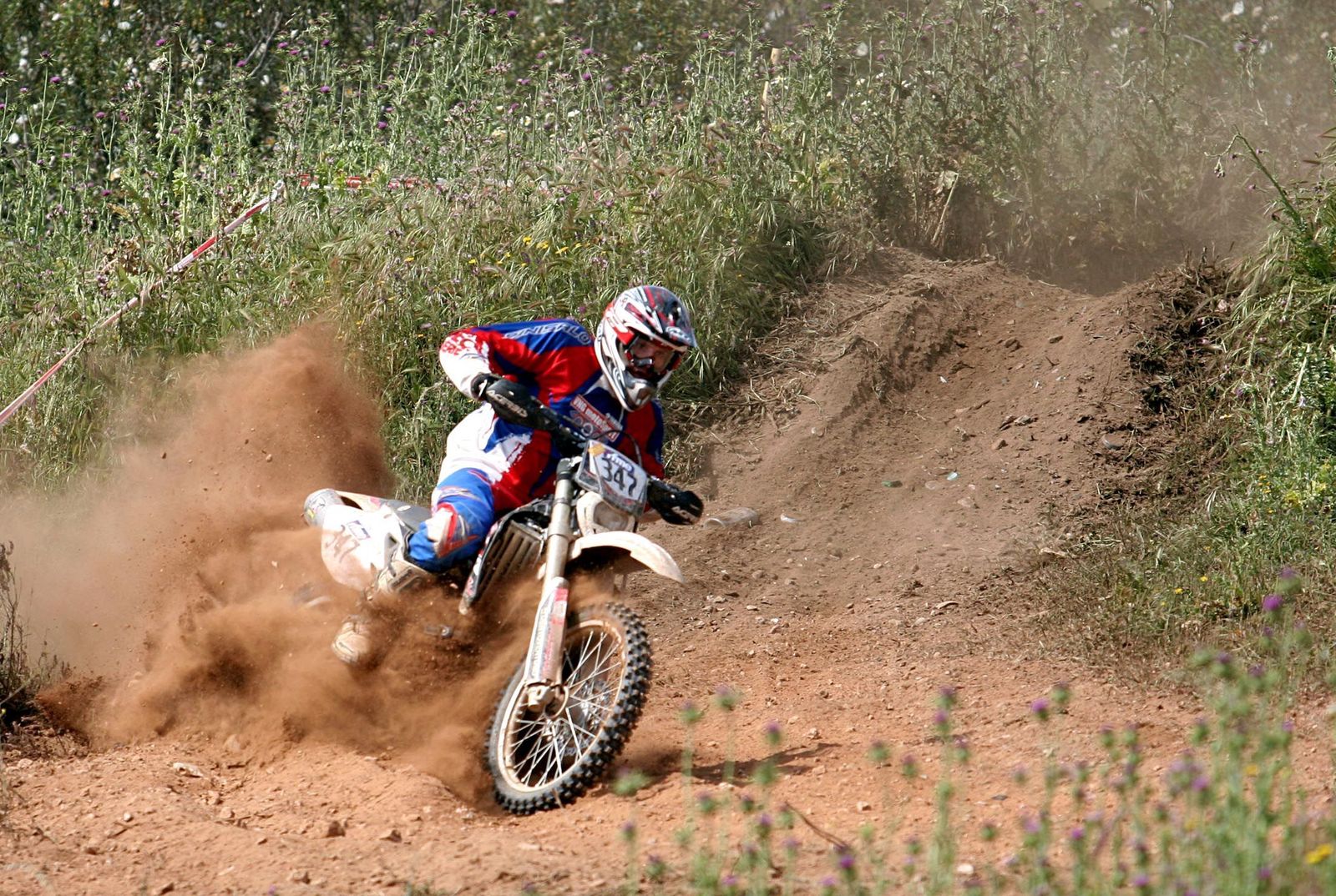 Circulación de vehículos campo a través
