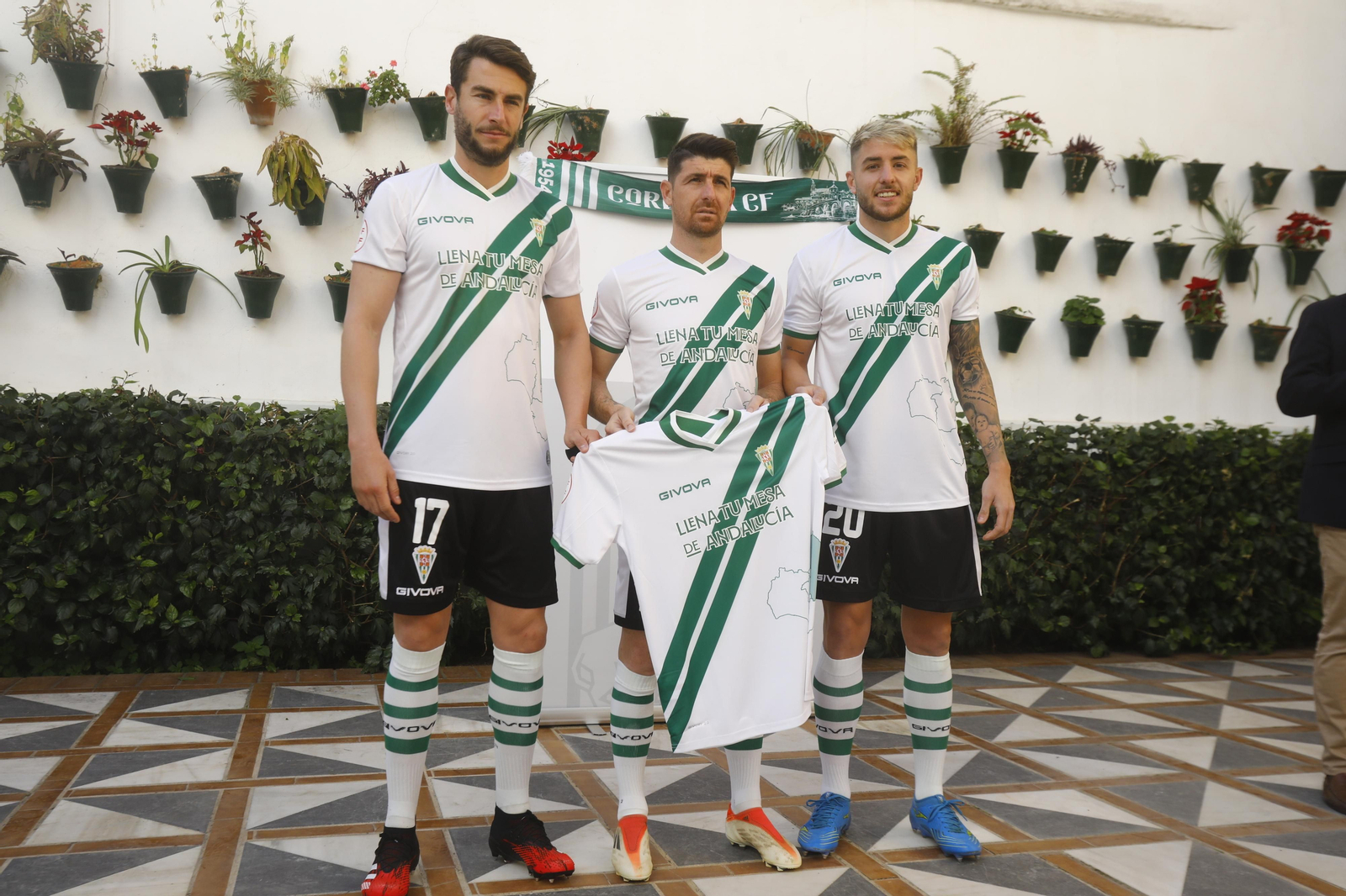 Así es la camiseta conmemorativa del Córdoba CF por el Día de Andalucía