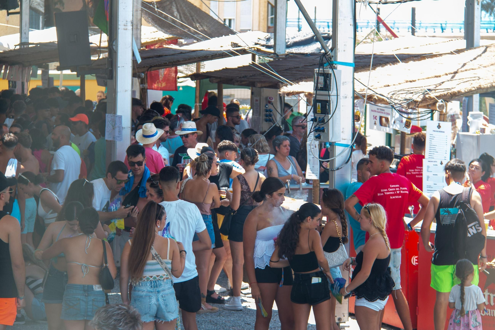 Así se han inaugurado las celebraciones más esperadas del verano en la Costa Tropical de Granada: las mejores fotos