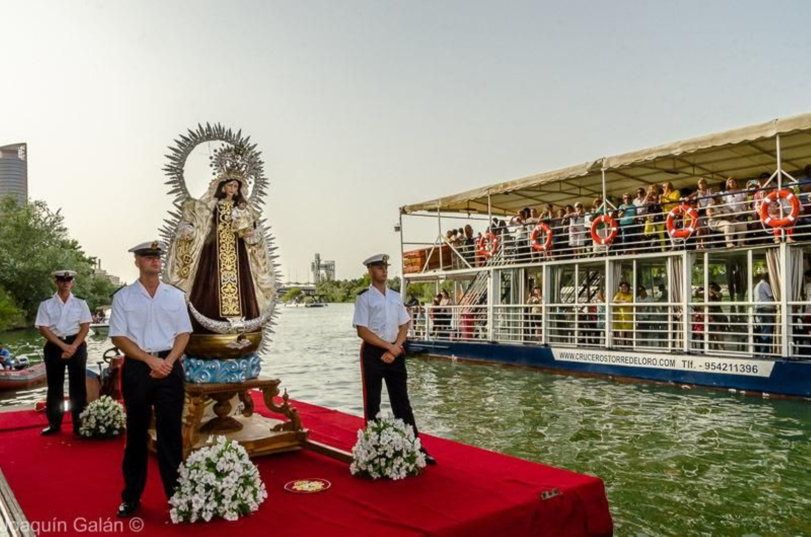 La Virgen del Carmen en su procesión fluvial
