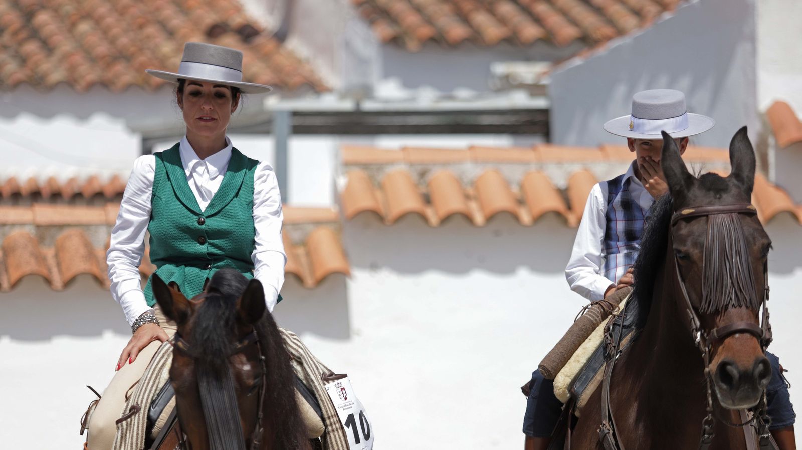 Fotos de la romería del Cristo de la Almoraima en Castellar