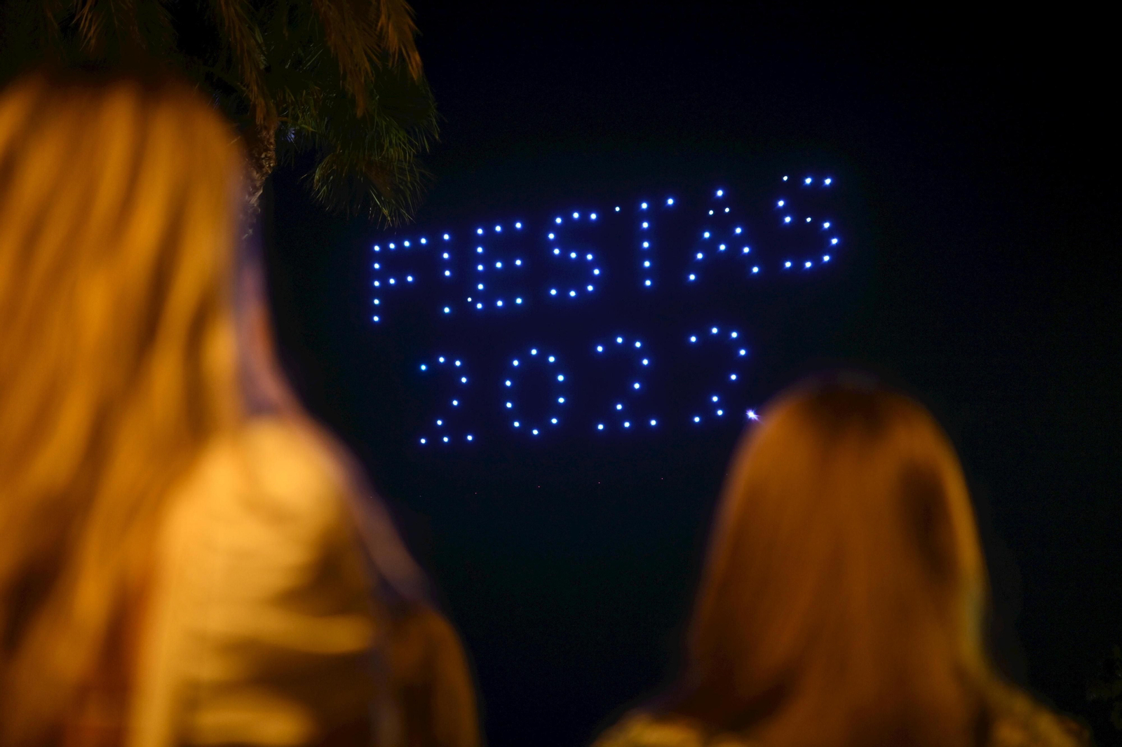 Drones y fuegos artificiales para abrir la Feria de Málaga 2022 (fotos)