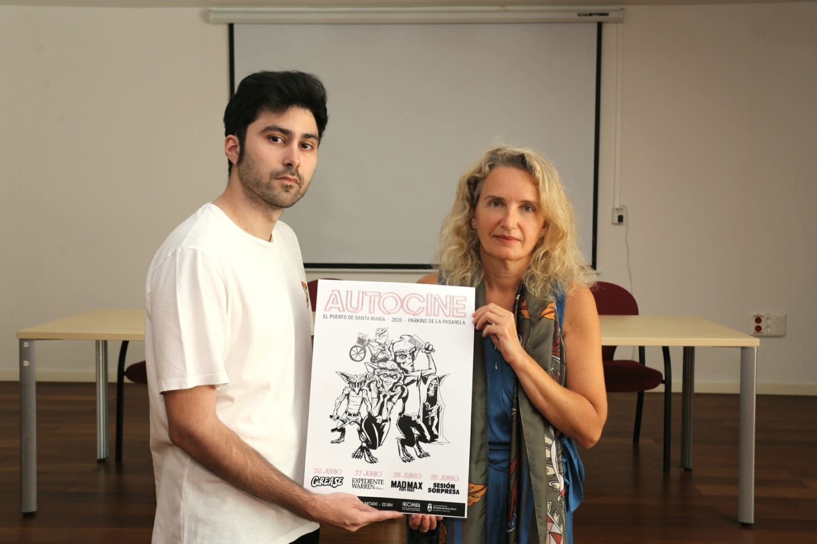 La presentación del ciclo, con el cartel anunciador diseñado por Manuel Espinosa.