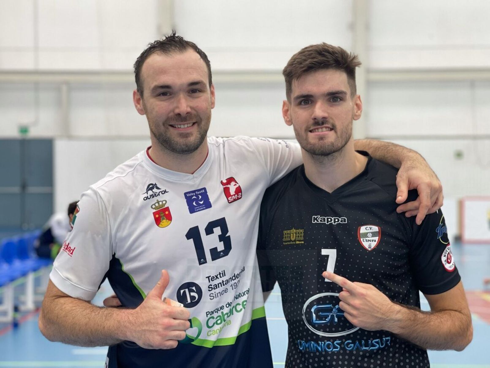 Los hermanos Calzón posan antes de comenzar el encuentro en Utrera.