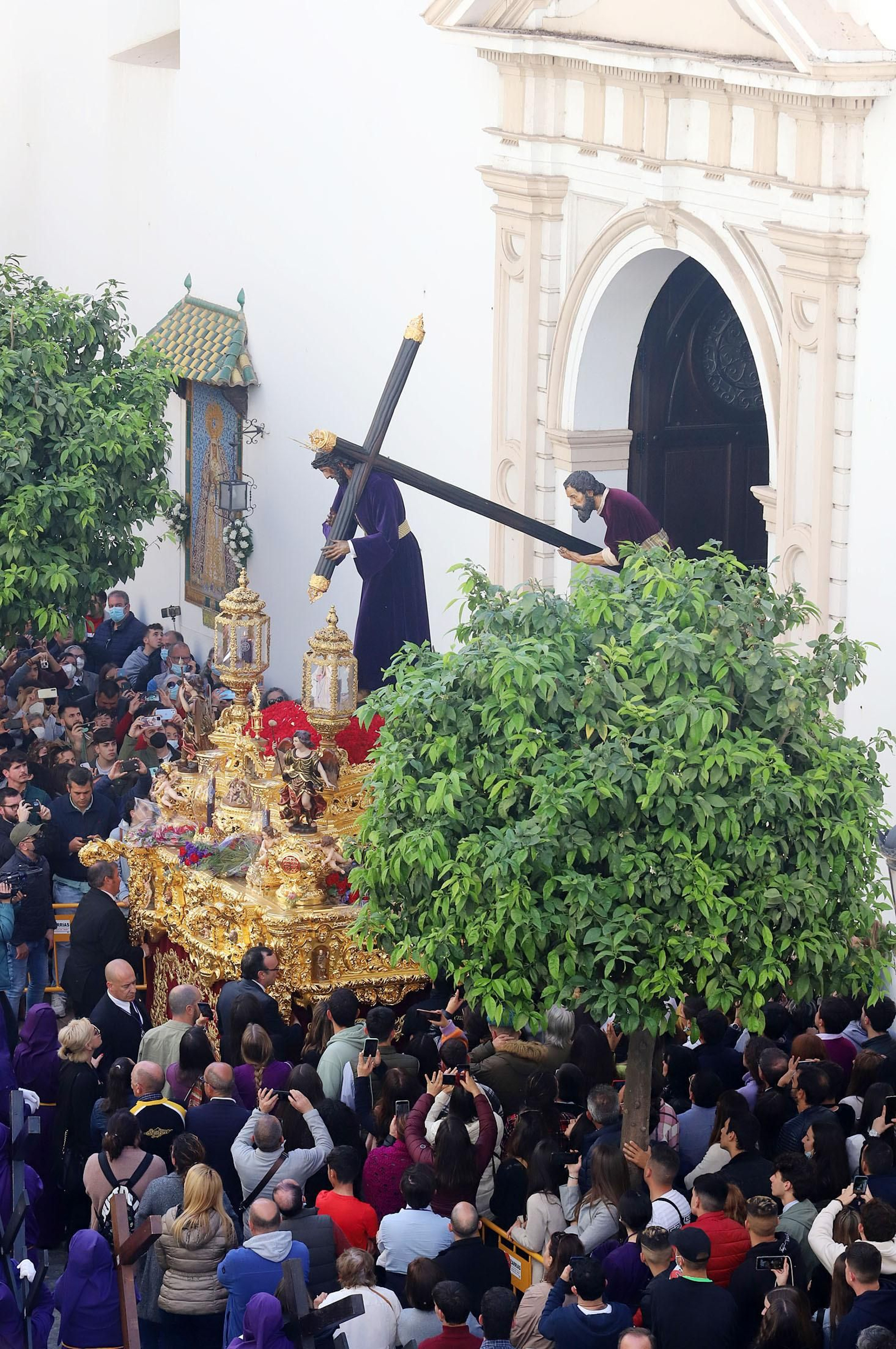 Imágenes del Nazareno en la madrugá de Huelva
