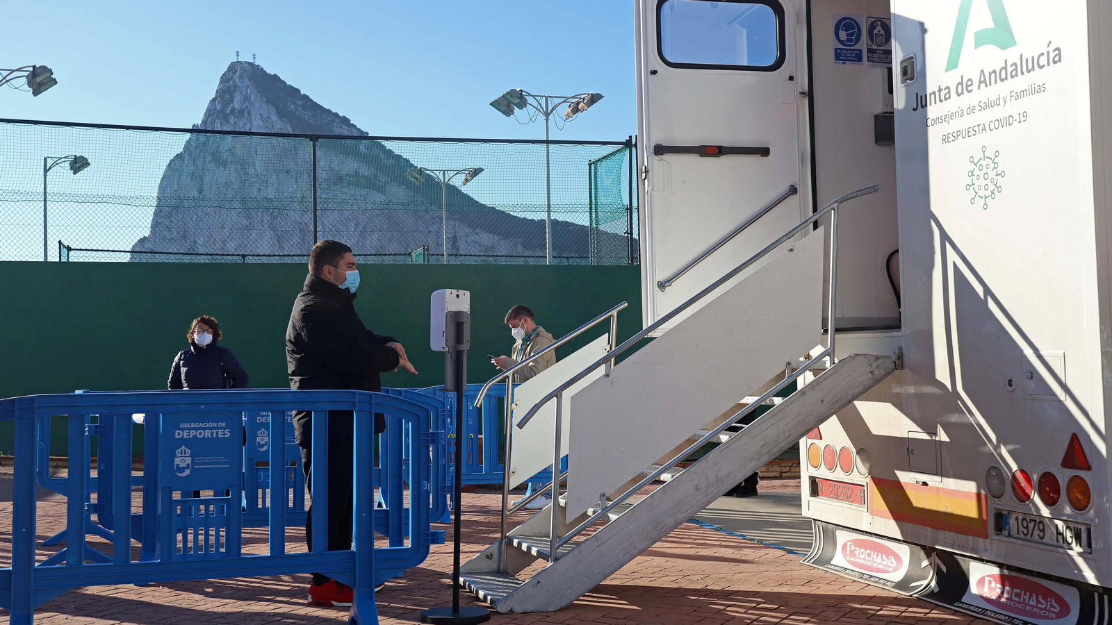 Cribados masivos en La Línea