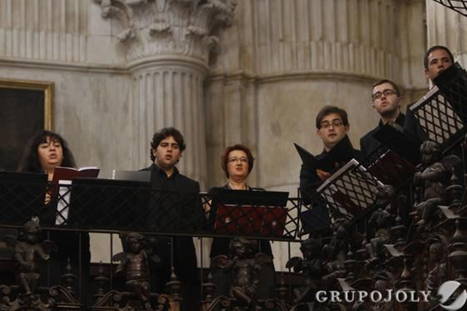 Imágenes de la toma de posesión del nuevo obispo de Cádiz y Ceuta, Rafael Zornoza Boy, en la Catedral de Cádiz.

Foto: Lourdes de Vicente - Joaquin Pino