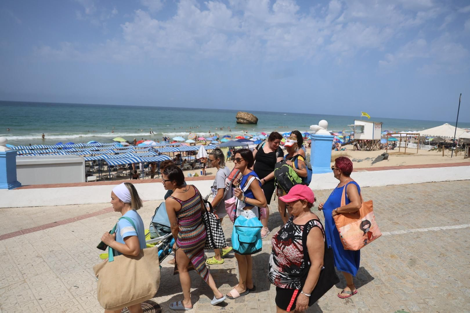 Imágenes del ambiente en las playas de Huelva