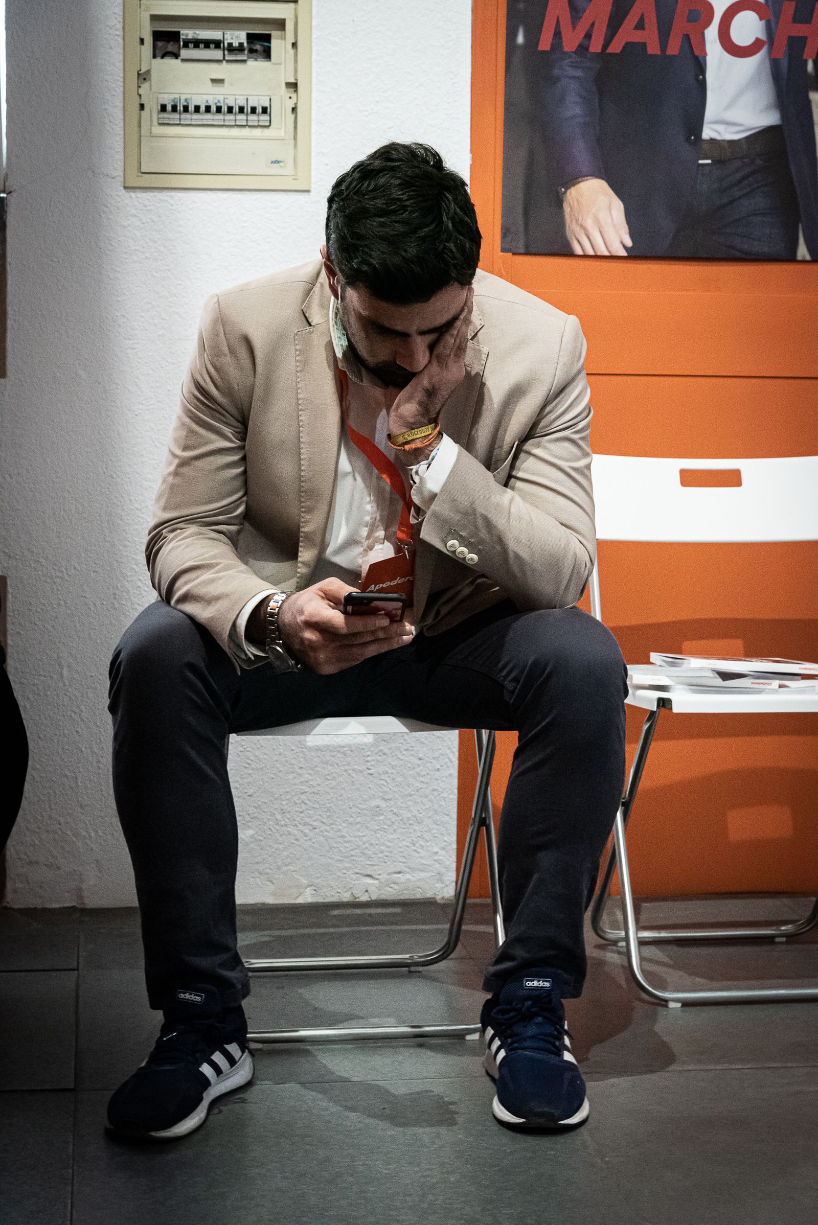 Imágenes de la jornada electoral en la sede de Ciudadanos en Huelva